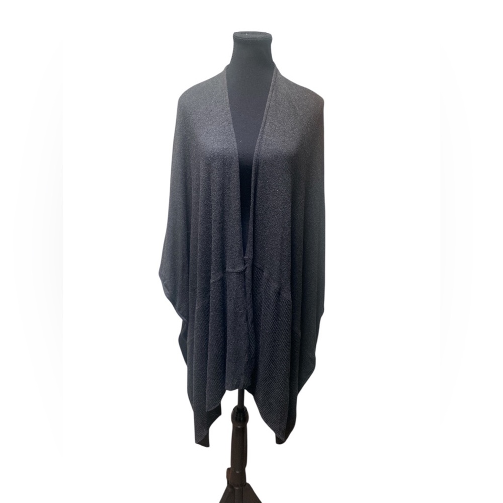 Three Dots Charcoal Poncho GUC OS